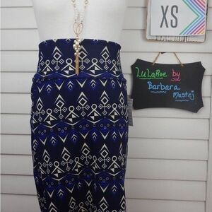 NWT- LuLaRoe Cassie skirt-size xs